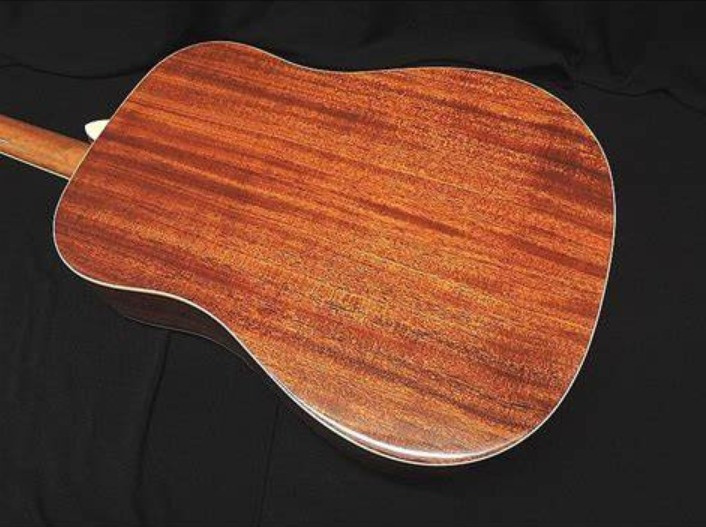 Tokai CE28 ST